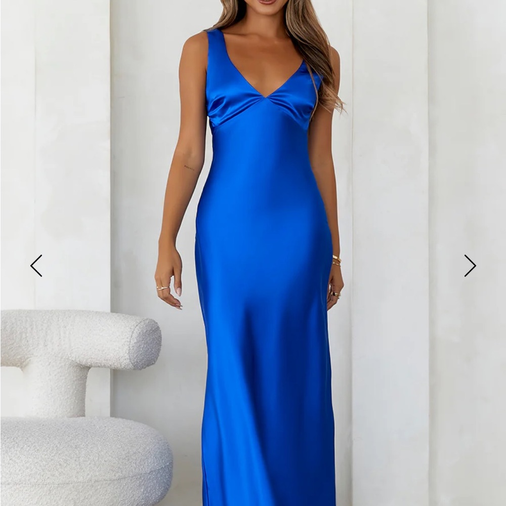 HelloMolly Royal blue Prom dress size xsmall, never worn and still has tags on!